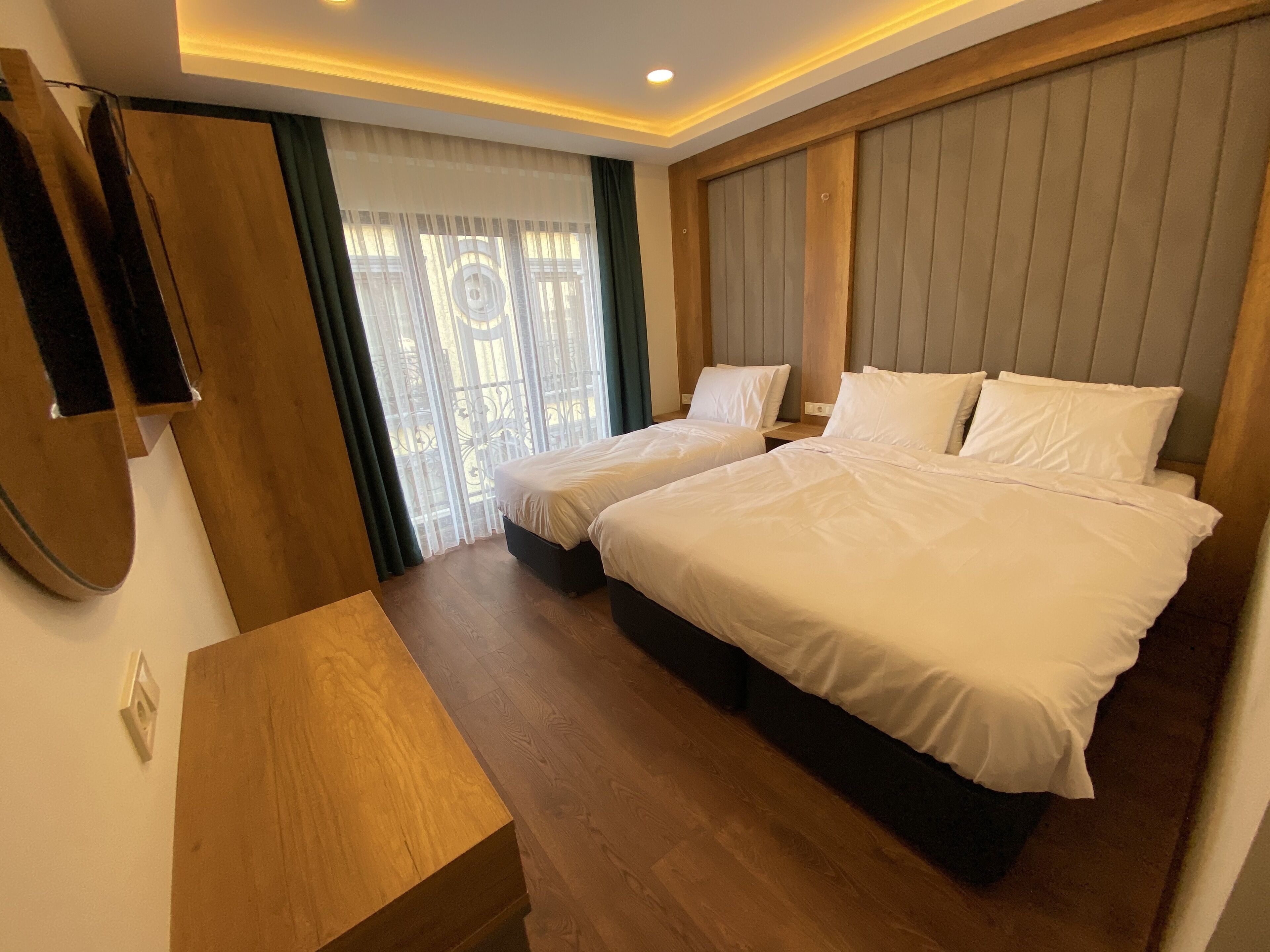 Standard Double Room,1 Queen Bed