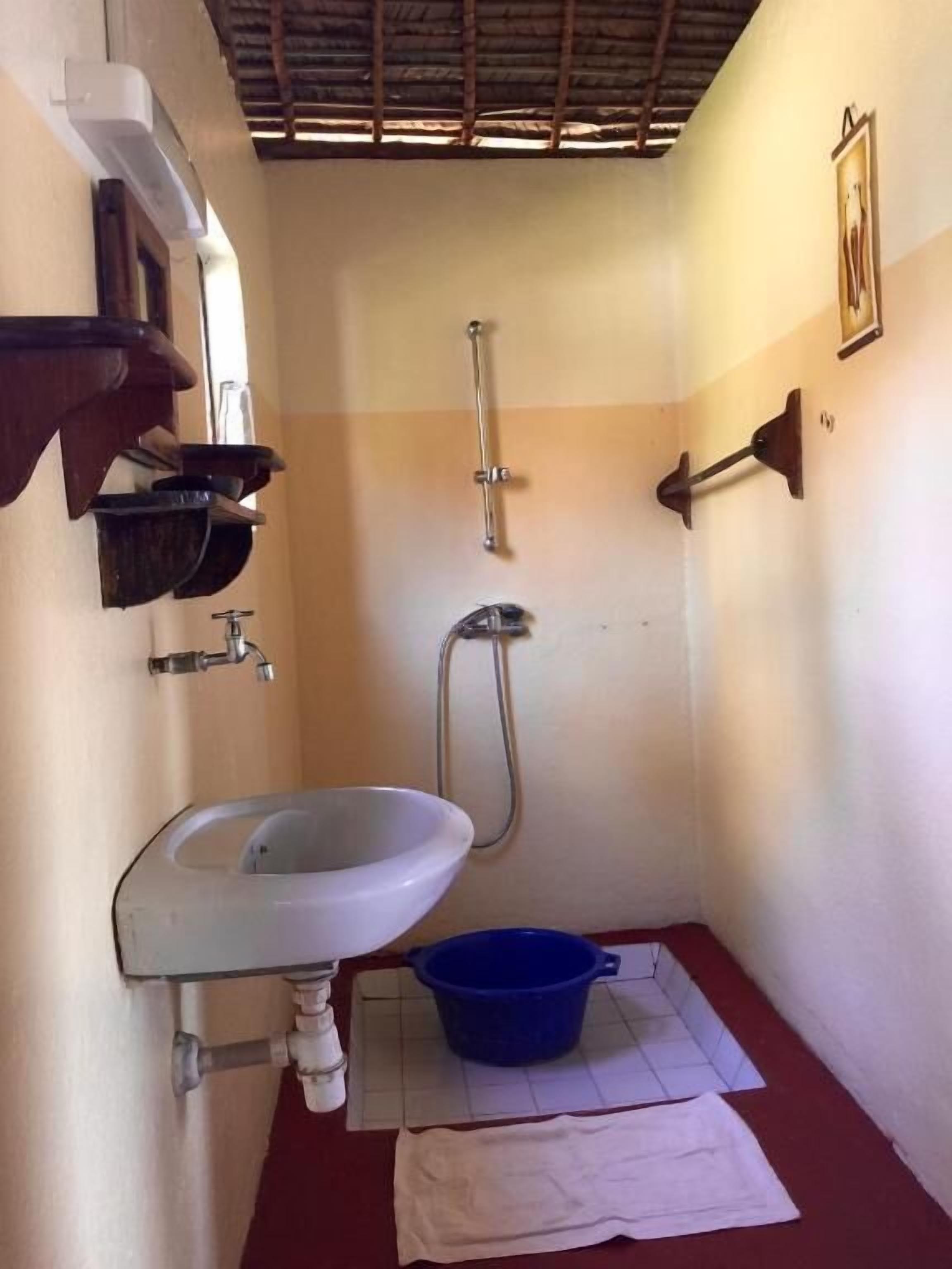 Hotel Lodge La Pirogue Mahambo photo 3