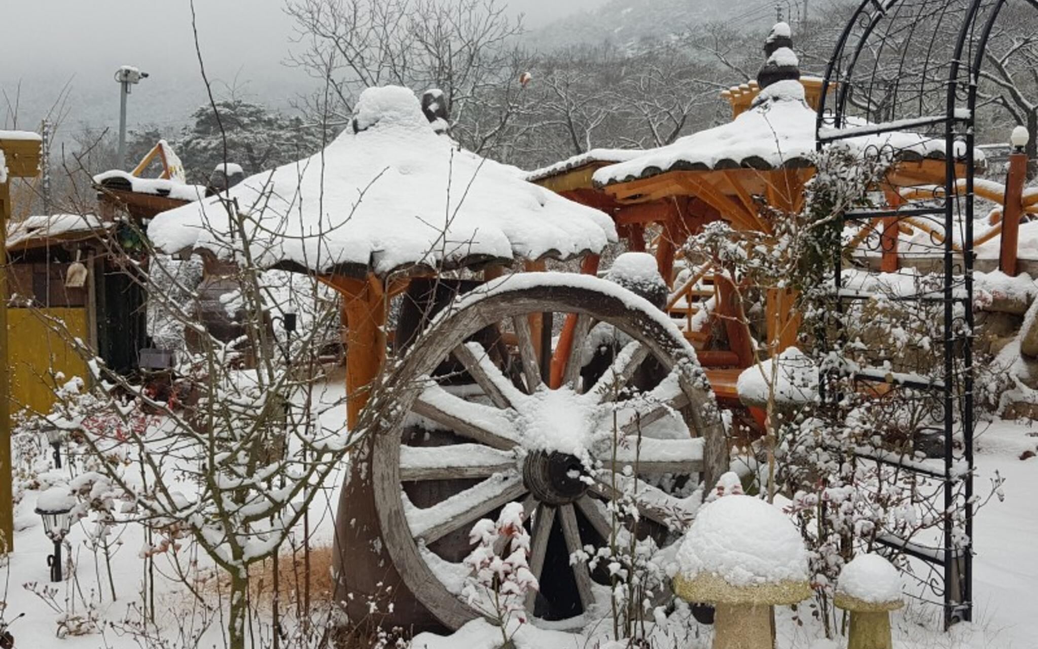 Muju Heukjip Punggyeong Pension photo 2