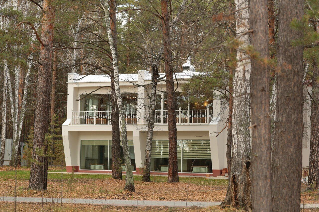 Hotel Dom Pionerov