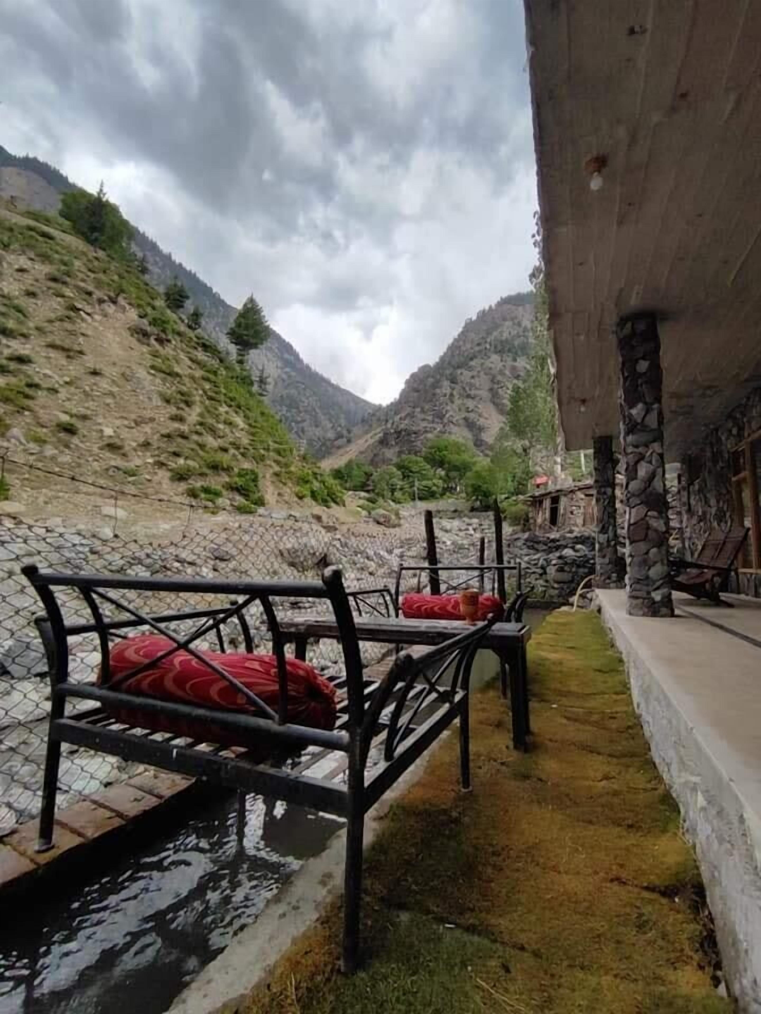 Rock Water Resort Kalam photo 2