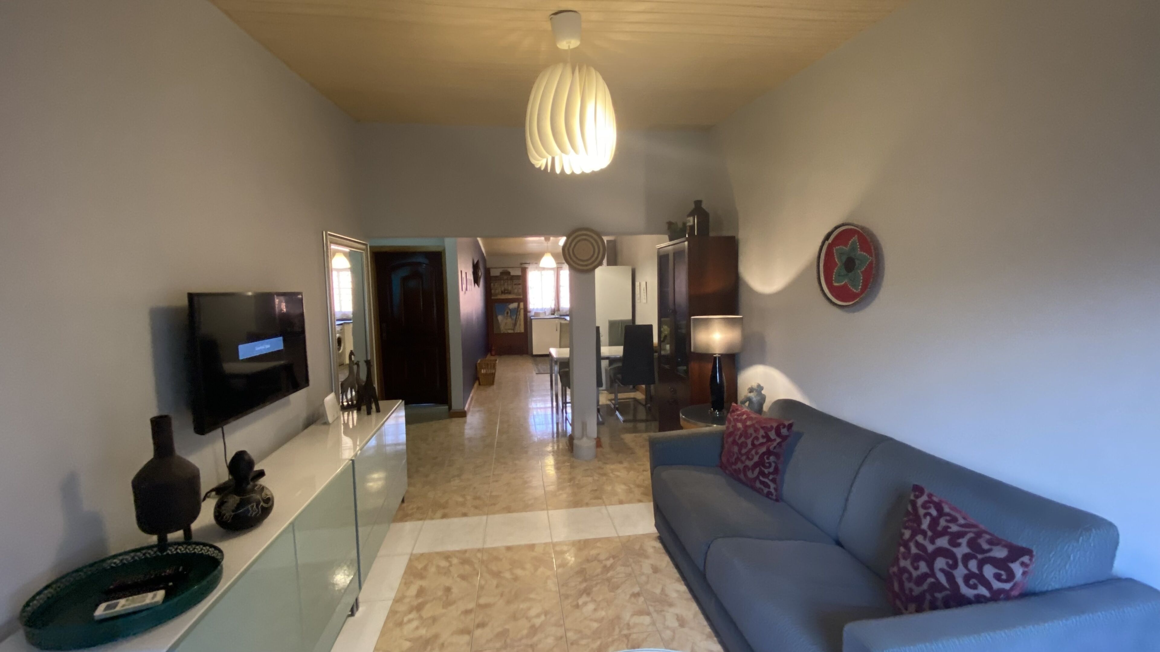 Charming 2-bed House in Tema photo 2