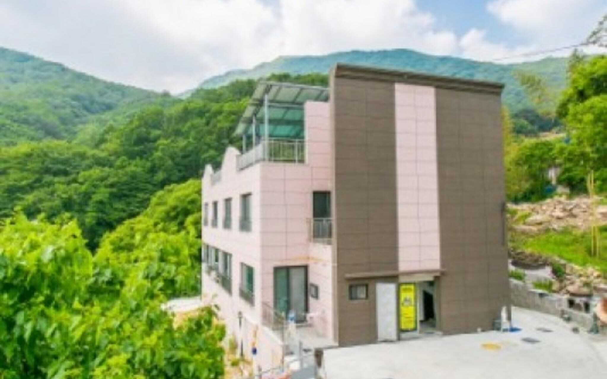 Gimhae Solar House Pension photo 3