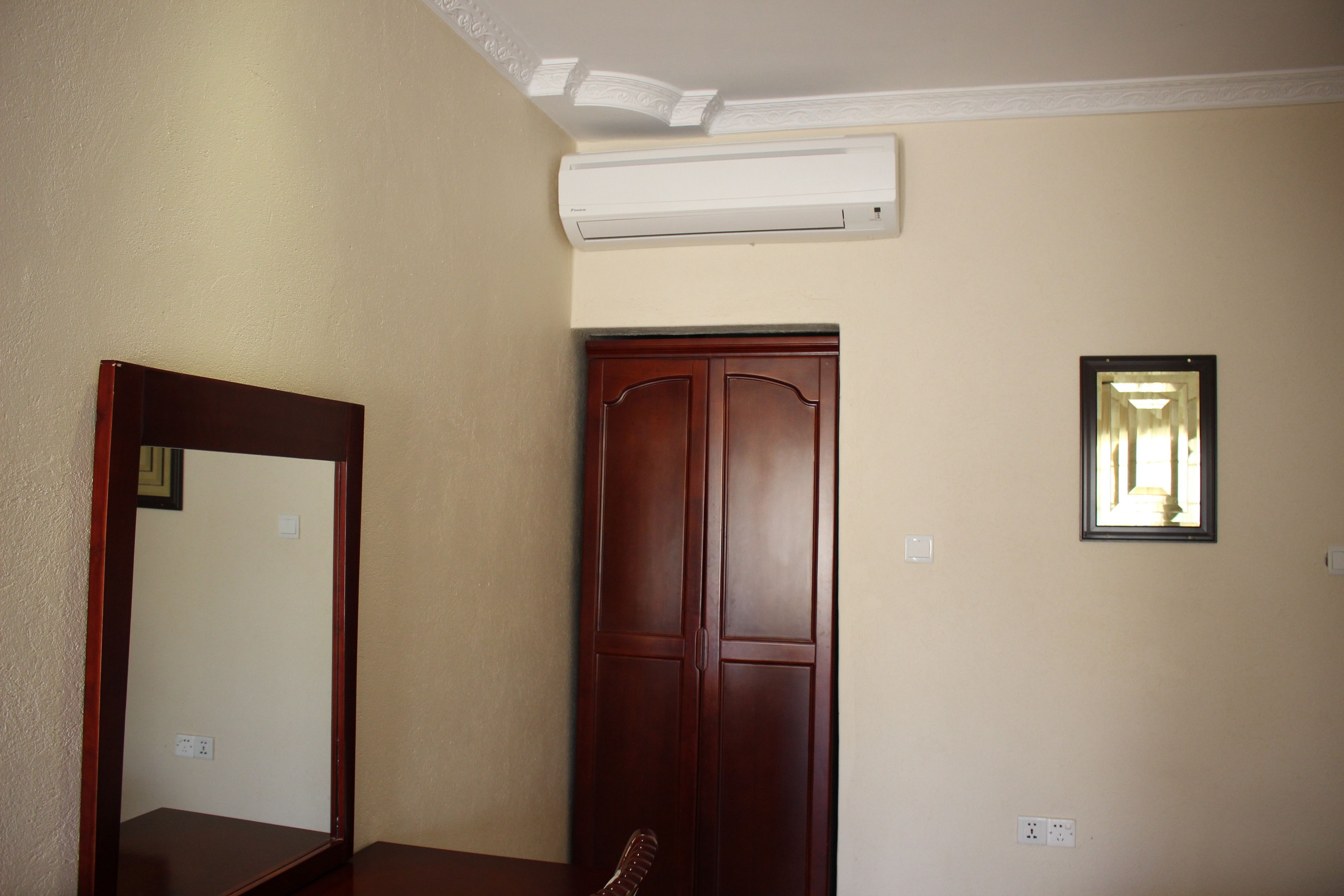 Golden Pillow Choma photo 2