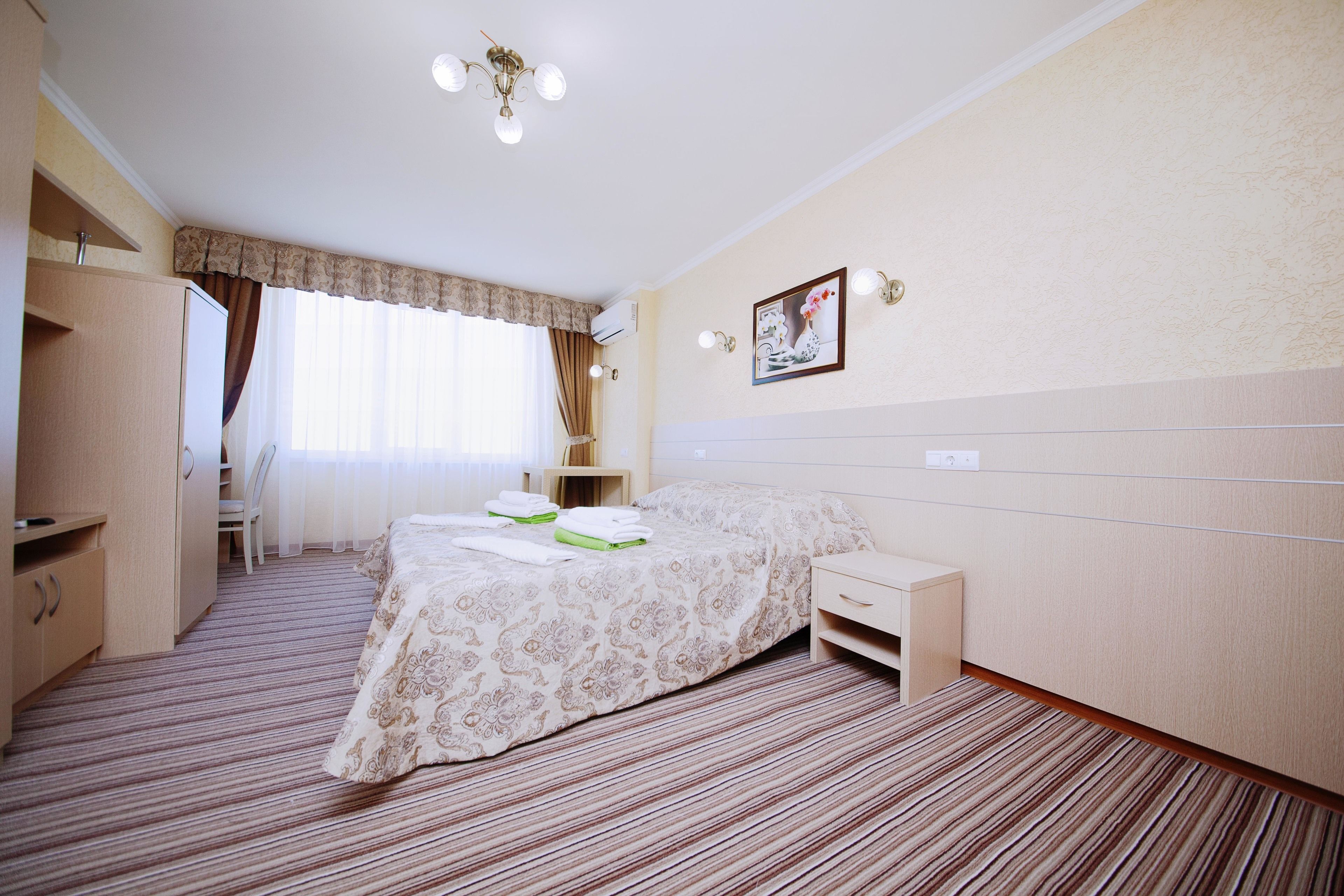 Lazurniy Bereg