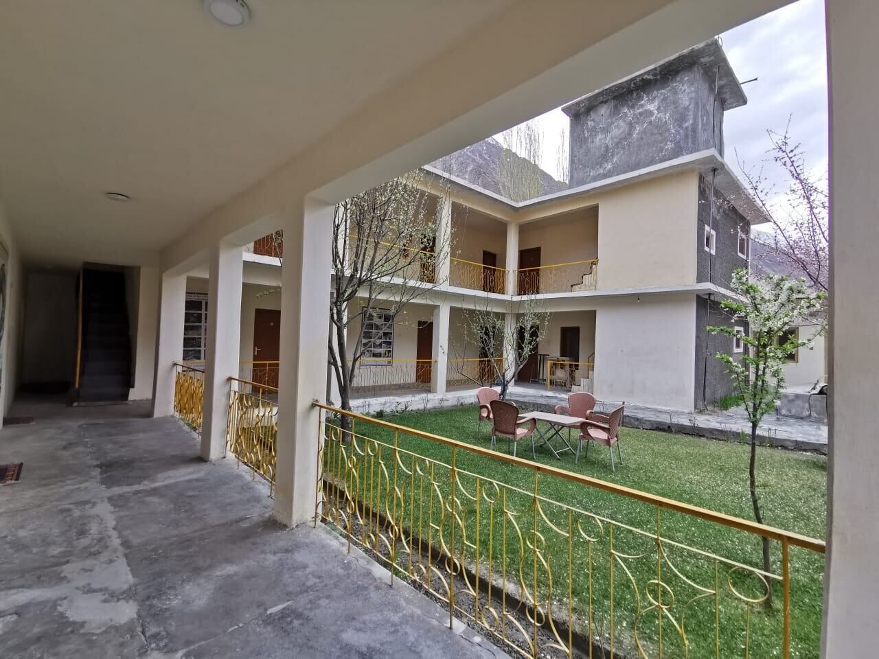 Gulmit Continental Hotel Hunza Valley photo 5
