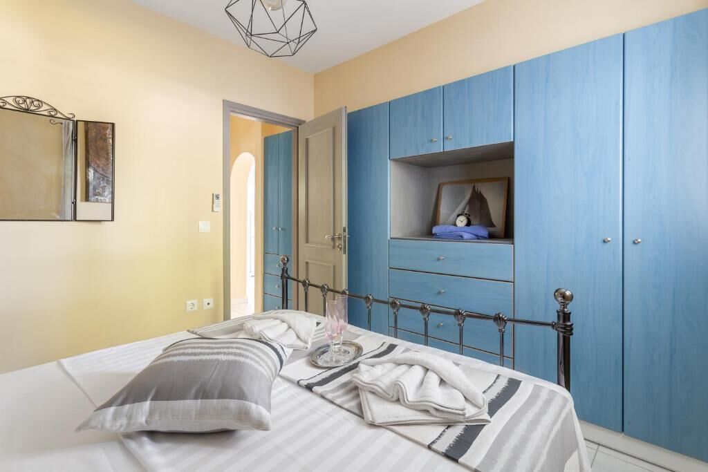 Golden View Villas