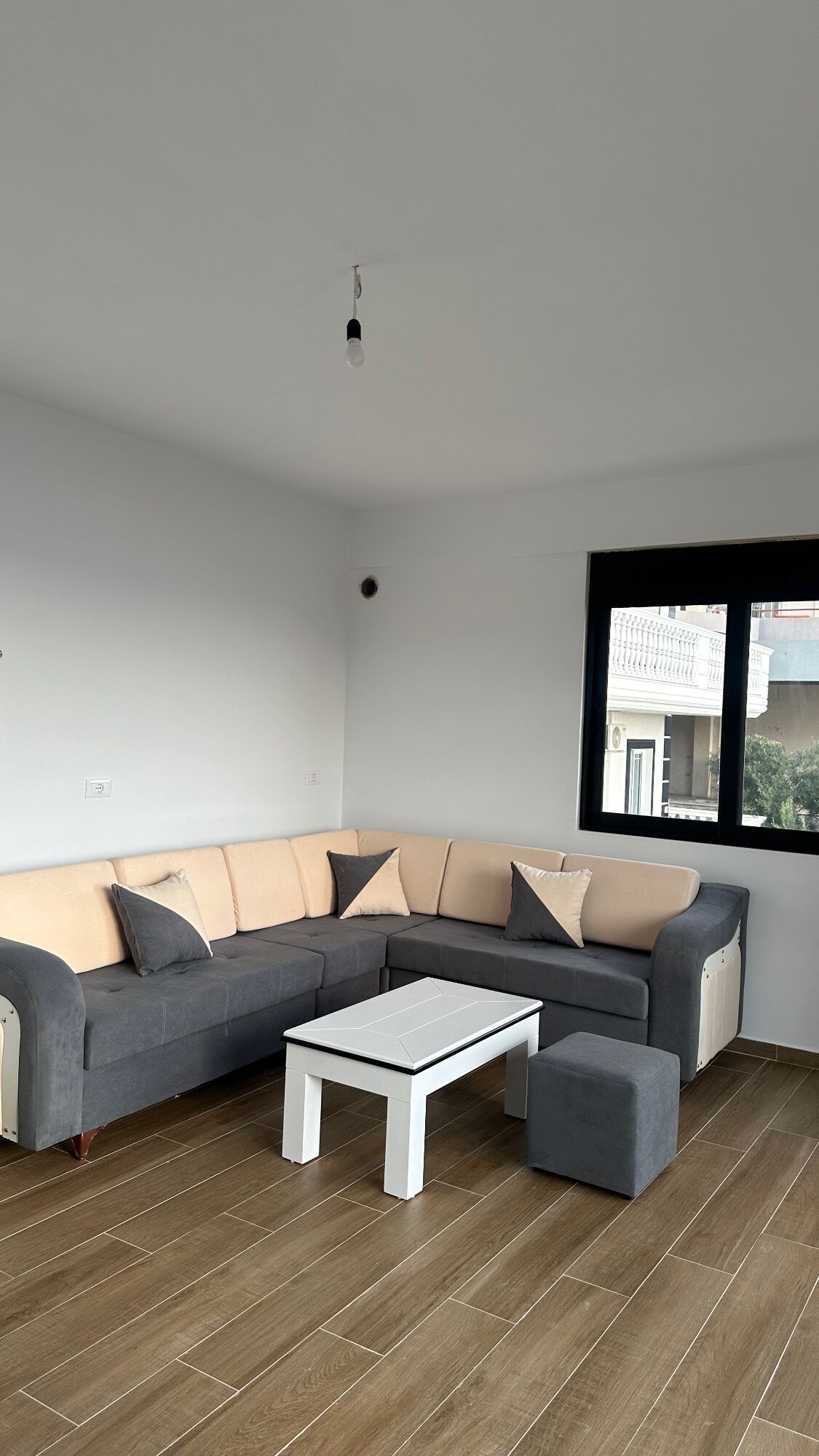 Living area, Mece Apt, Sarandës