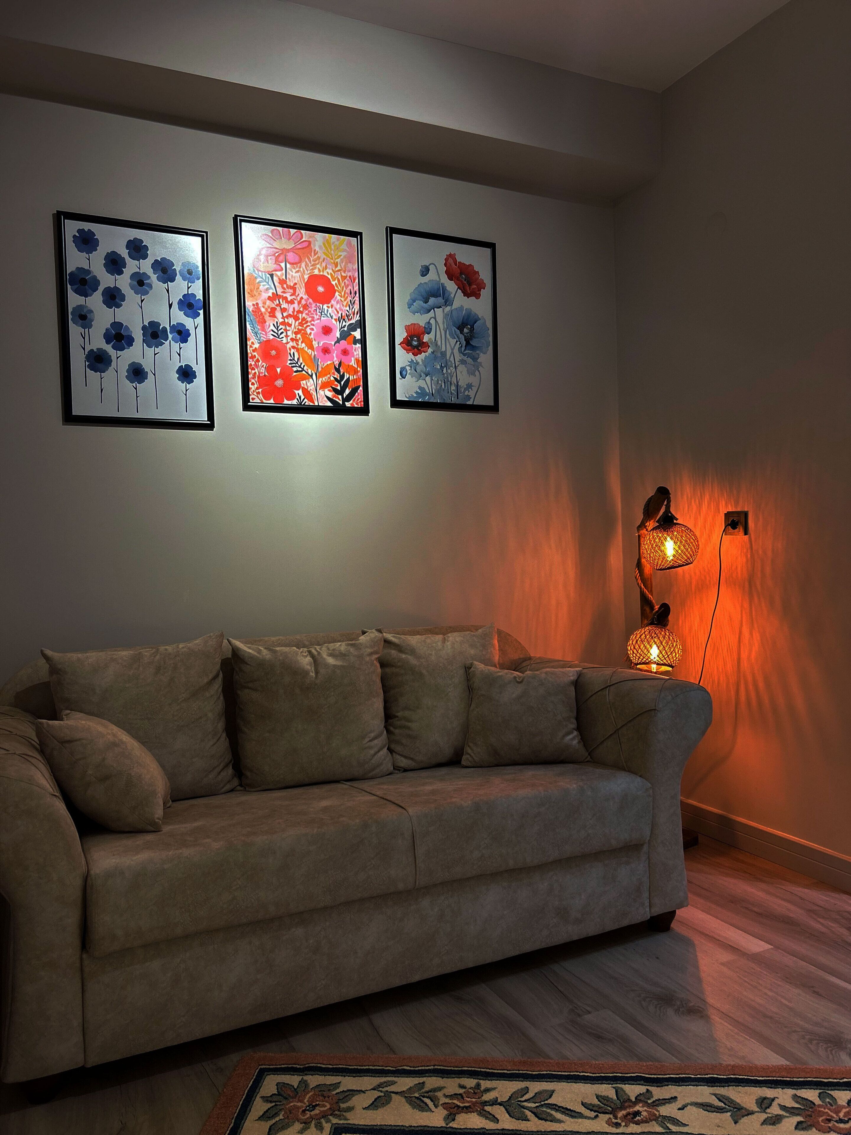 Gezellige kamer met zithoek en modern inricht Muzdeniz Life