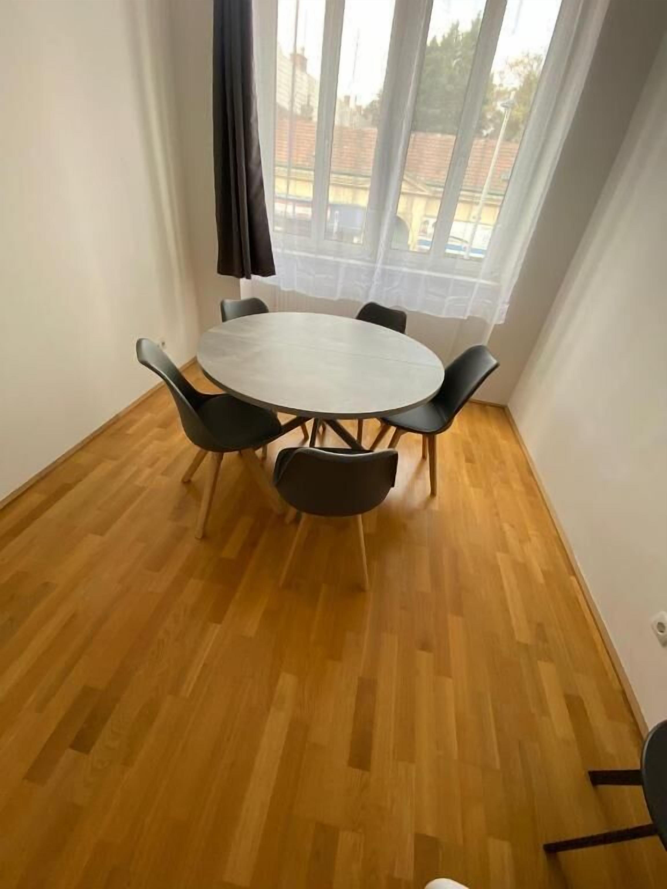 Living area, Floridsdorfer Apartment, Wien