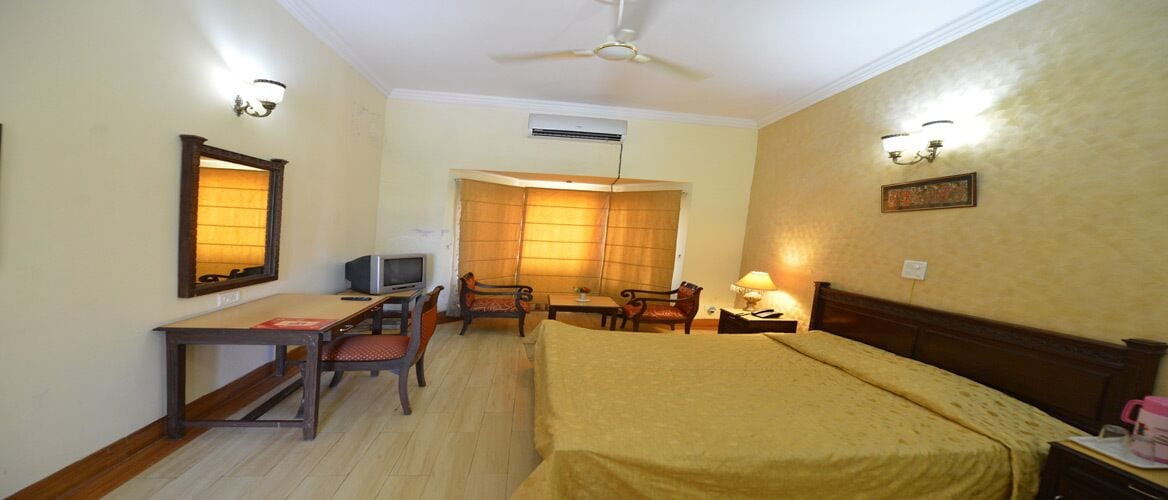 Room, Mountain Quail Morni , Panchkula