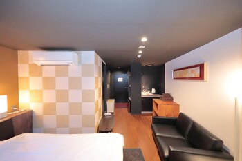 Room 5, Noyado Uehonmachi, Osaka