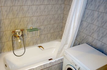 LUXKV Apartment on 2nd Dubrovskaya photo 4