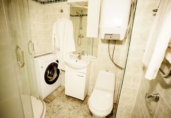 Funny Dolphins Apartments Kropotkinskiy photo 5
