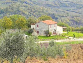 Agriturismo Sugheretello