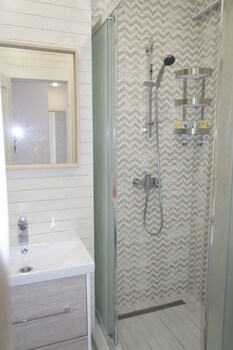 LUXKV Apartment on Nikoloyamskiy 3A photo 3