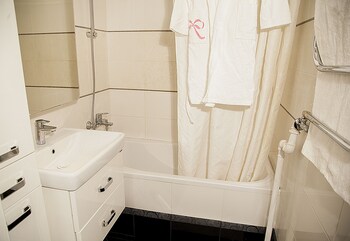 Funny Dolphins Apartments Nikoloyamskaya photo 4