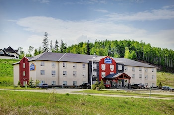 Lakeview Inns & Suites - Slave Lake image 1
