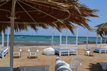 El Jawhara Lodge & Beach photo 2