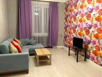 LUXKV Apartment on Nikolayeva