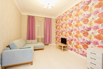 LUXKV Apartment on Nikolayeva photo 2