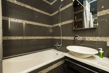 Apartments on Studenaya 68A - apt 20 photo 5