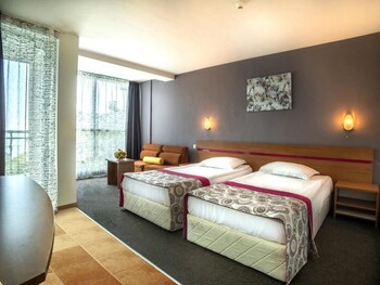 Mimosa Sunshine Hotel COOEE