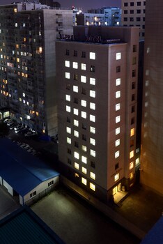 Front of Property - Evening or Night