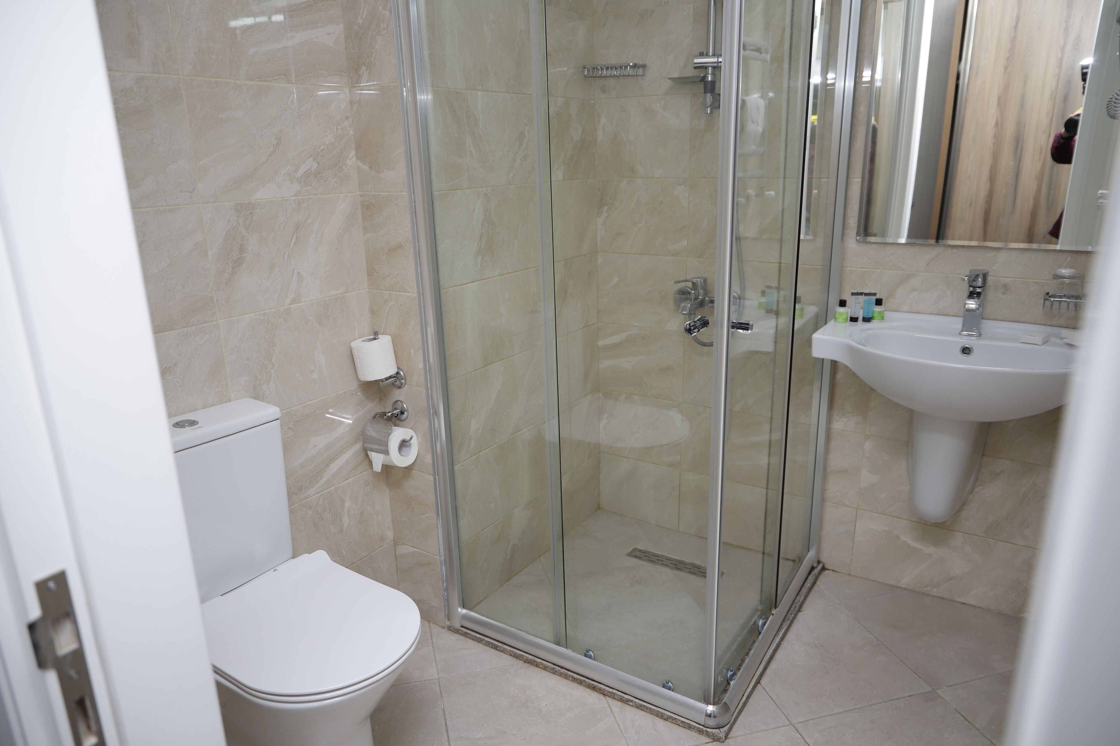 Grand Midway Hotel Room Type - Standard Double or Twin Room