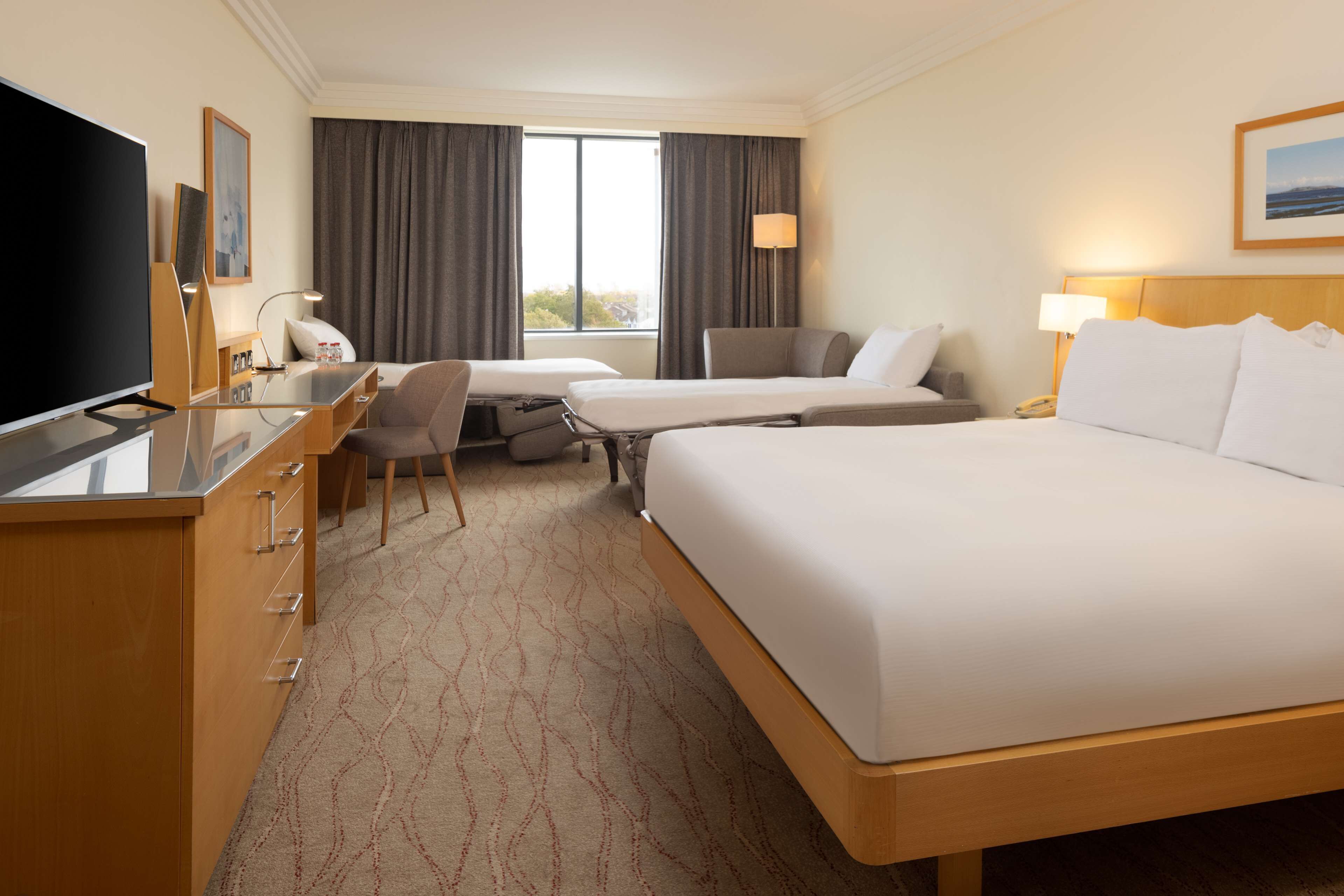 Hilton Dublin Airport Room Type - King Room with two single sofa beds