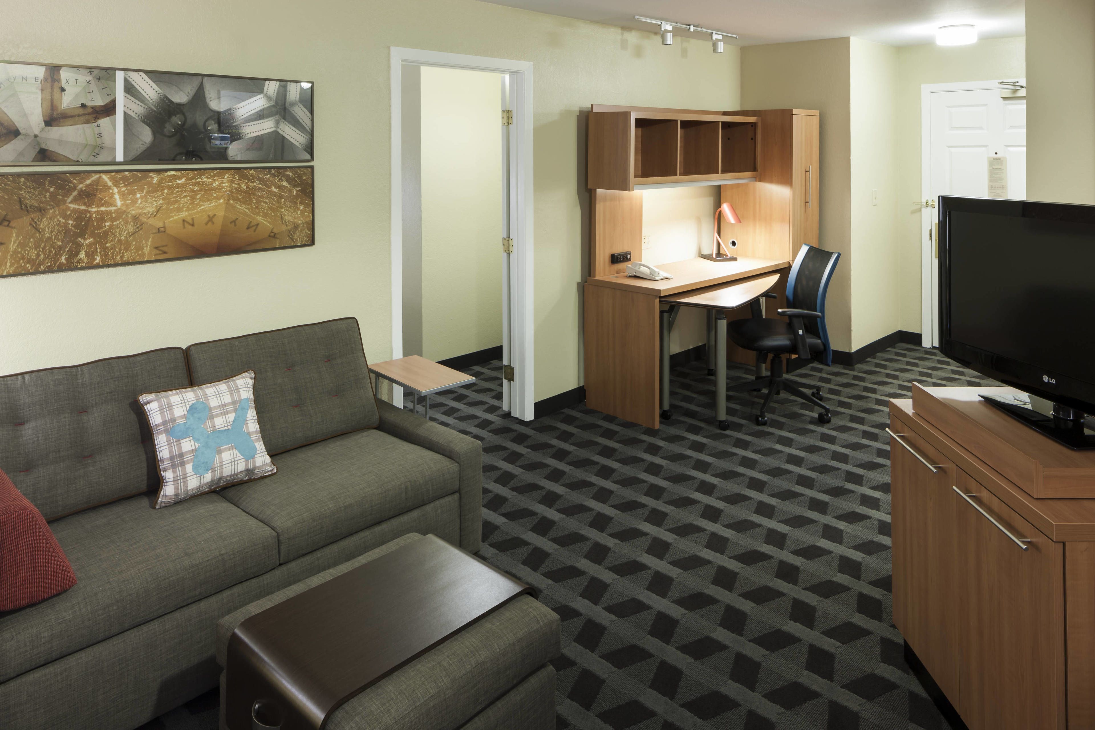 TownePlace Suites by Marriott Dallas Arlington North - Tap to explore photos