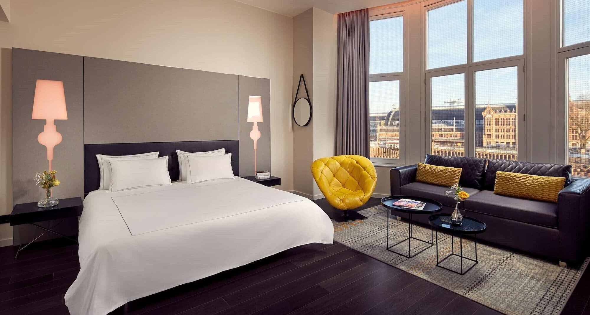 Park Plaza Victoria Amsterdam Room Type - Executive Room-Canal View-1 King