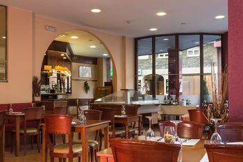 Hotel Bar