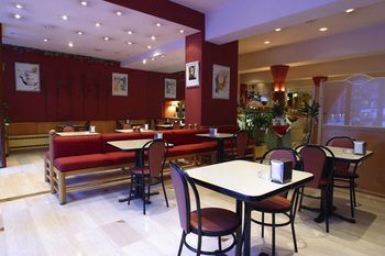 Hotel Bar