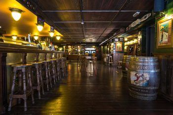 Hotel Bar