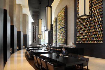 Hotel Lounge