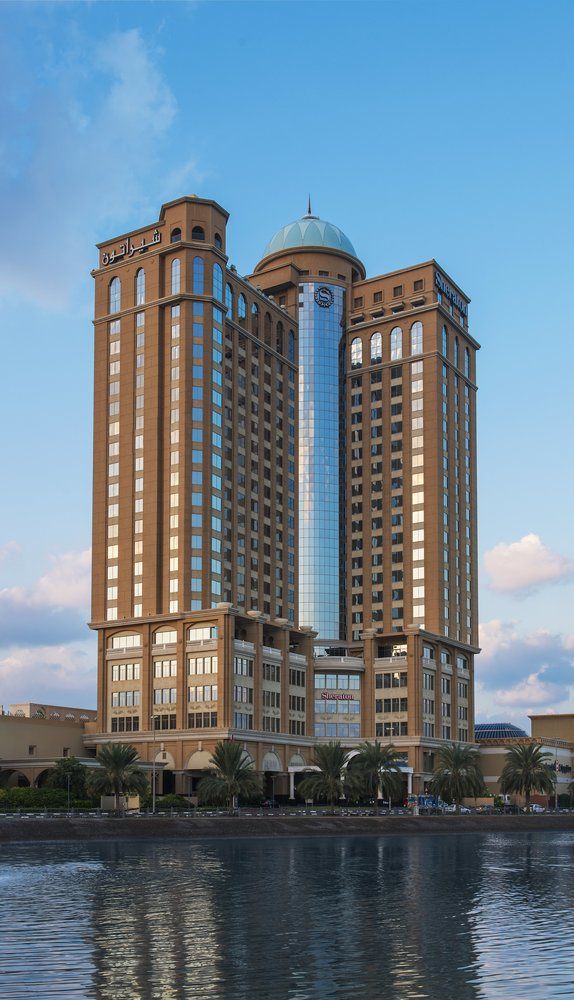 Sheraton Mall of the Emirates Hotel Dubai image 1