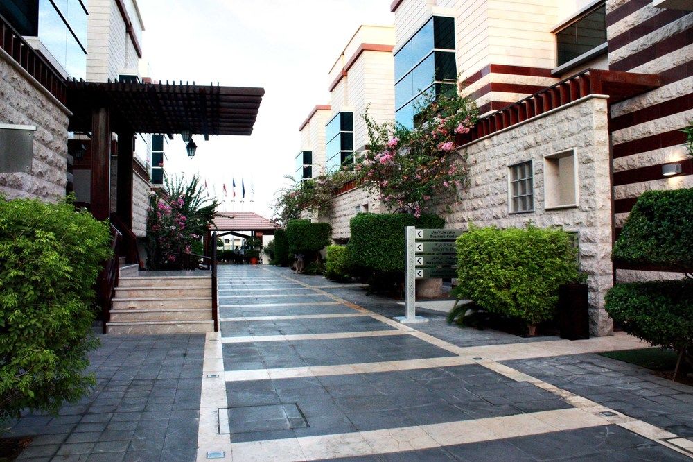 Villaggio Hotel Abu Dhabi 알 나흐얀 United Arab Emirates thumbnail