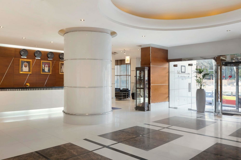 Golden Sands Hotel & Residence 사하라센터 United Arab Emirates thumbnail