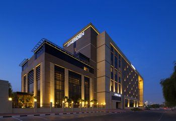 Le Meridien Dubai Hotel & Conference Centre image 1