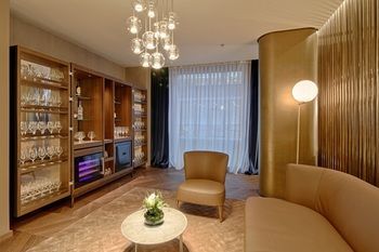 Hotel Lounge