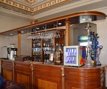 Hotel Bar