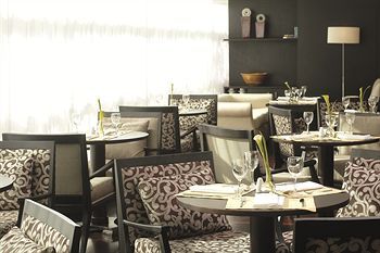 Hotel Lounge