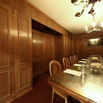 Executive Lounge