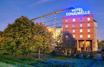Trans World Hotel Donauwelle 린츠 Austria thumbnail