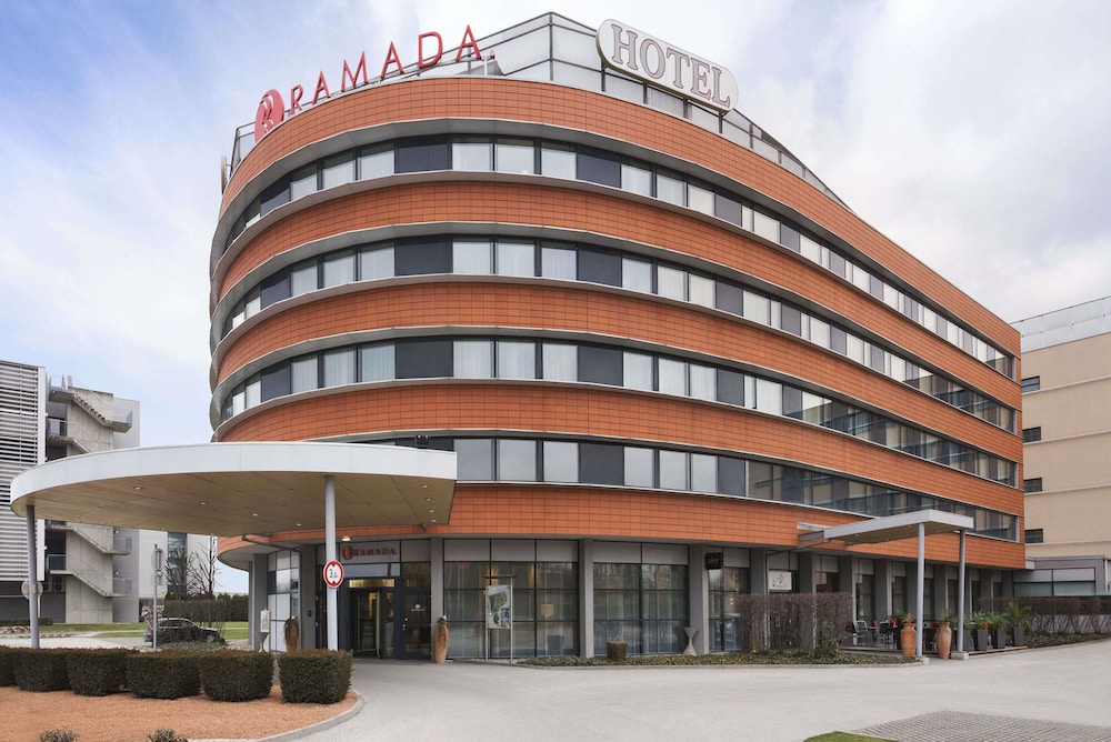 Hotel Ramada Graz Airport image 1