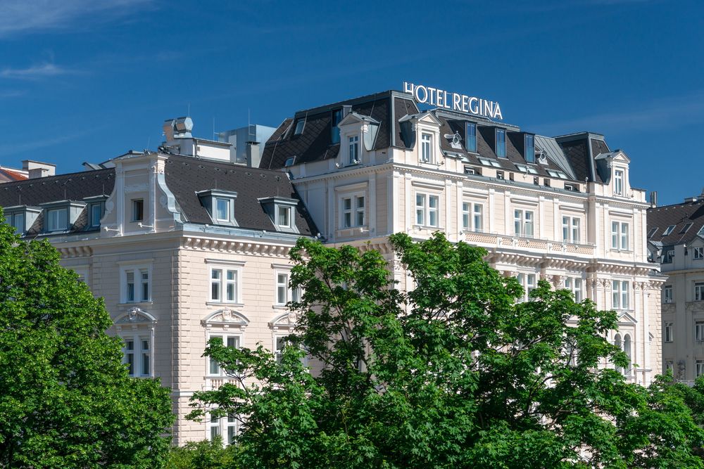Hotel Regina Vienna アルザーグルント Austria thumbnail