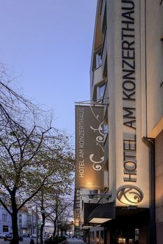 Hotel Front - Evening or Night