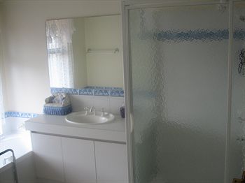 Lakeview Lodge photo 2