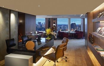 Executive Lounge
